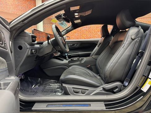 Used 2025 Ford Mustang Dark Horse image 21