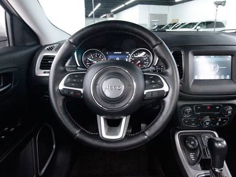 Used 2020 Jeep Compass Latitude w/ Popular Equipment Group image 5