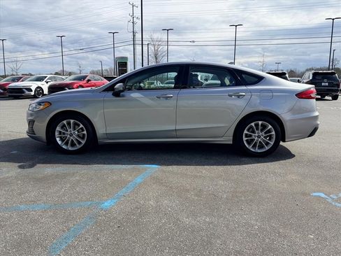 Used 2020 Ford Fusion SE image 6