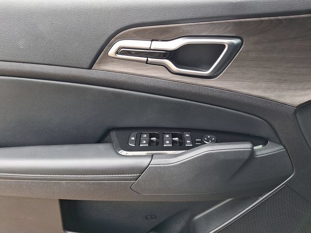 Certified 2024 Kia Sportage X-Line AWD/4WD image 12