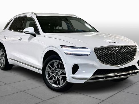 Used 2025 Genesis GV70 2.5T image 3