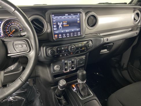 Used 2022 Jeep Gladiator Sport AWD/4WD image 28