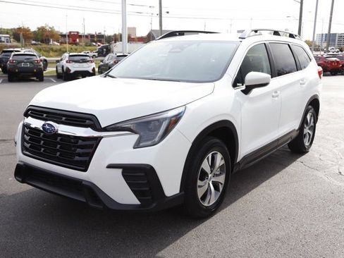 Used 2024 Subaru Ascent Premium w/ Convenience Package image 9