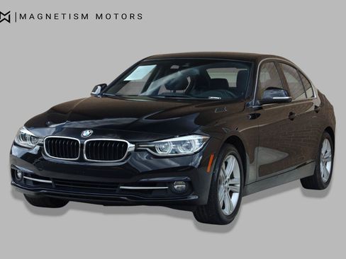 Used 2018 BMW 330i Sedan RWD image 7