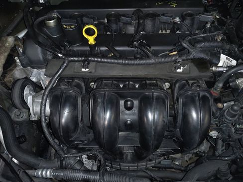 Used 2017 Ford Escape S FWD image 30