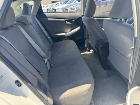 Used 2014 Toyota Prius Two FWD image 15