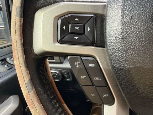 Used 2018 Ford F250 Lariat w/ Lariat Ultimate Package image 14