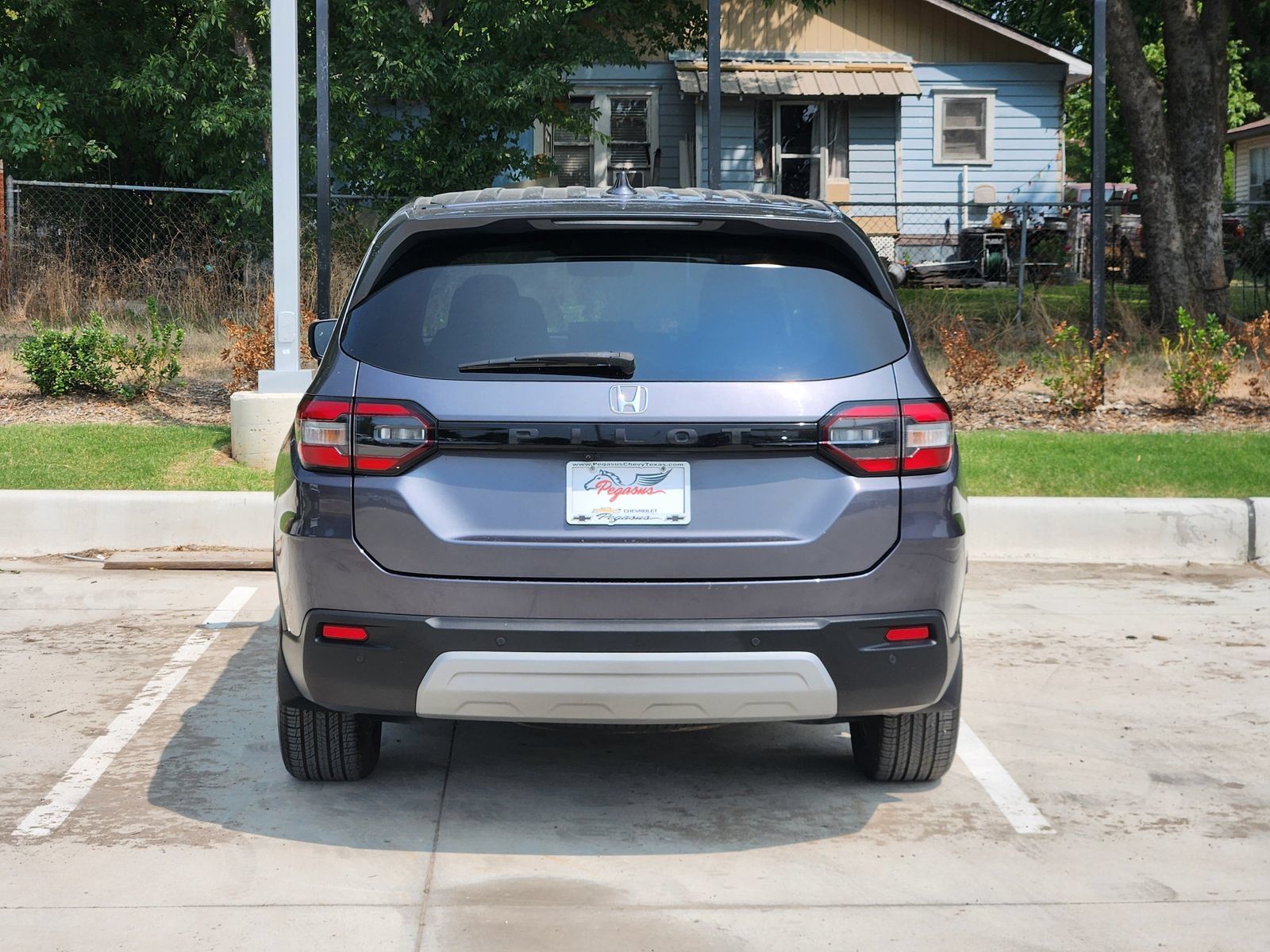Used 2025 Honda Pilot EX-L image 8