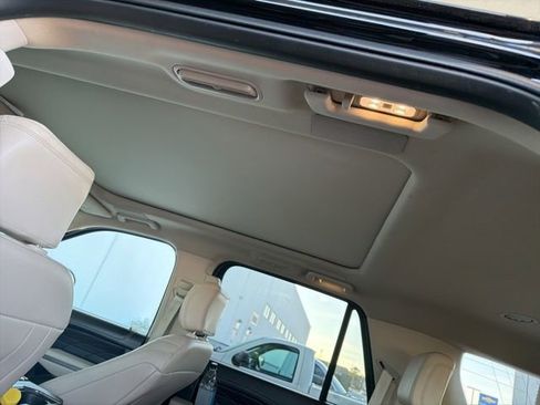 Used 2022 Ford Expedition Platinum image 8
