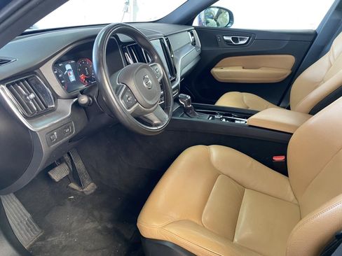 Used 2020 Volvo XC60 T5 Momentum AWD/4WD image 20
