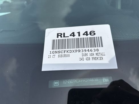 Used 2023 Chevrolet Suburban Premier image 9