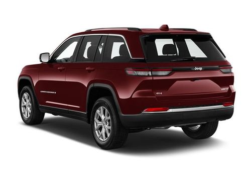 Used 2023 Jeep Grand Cherokee Limited image 2