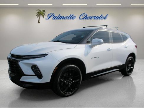 Certified 2024 Chevrolet Blazer RS w/ Driver Confidence II Package FWD image 7