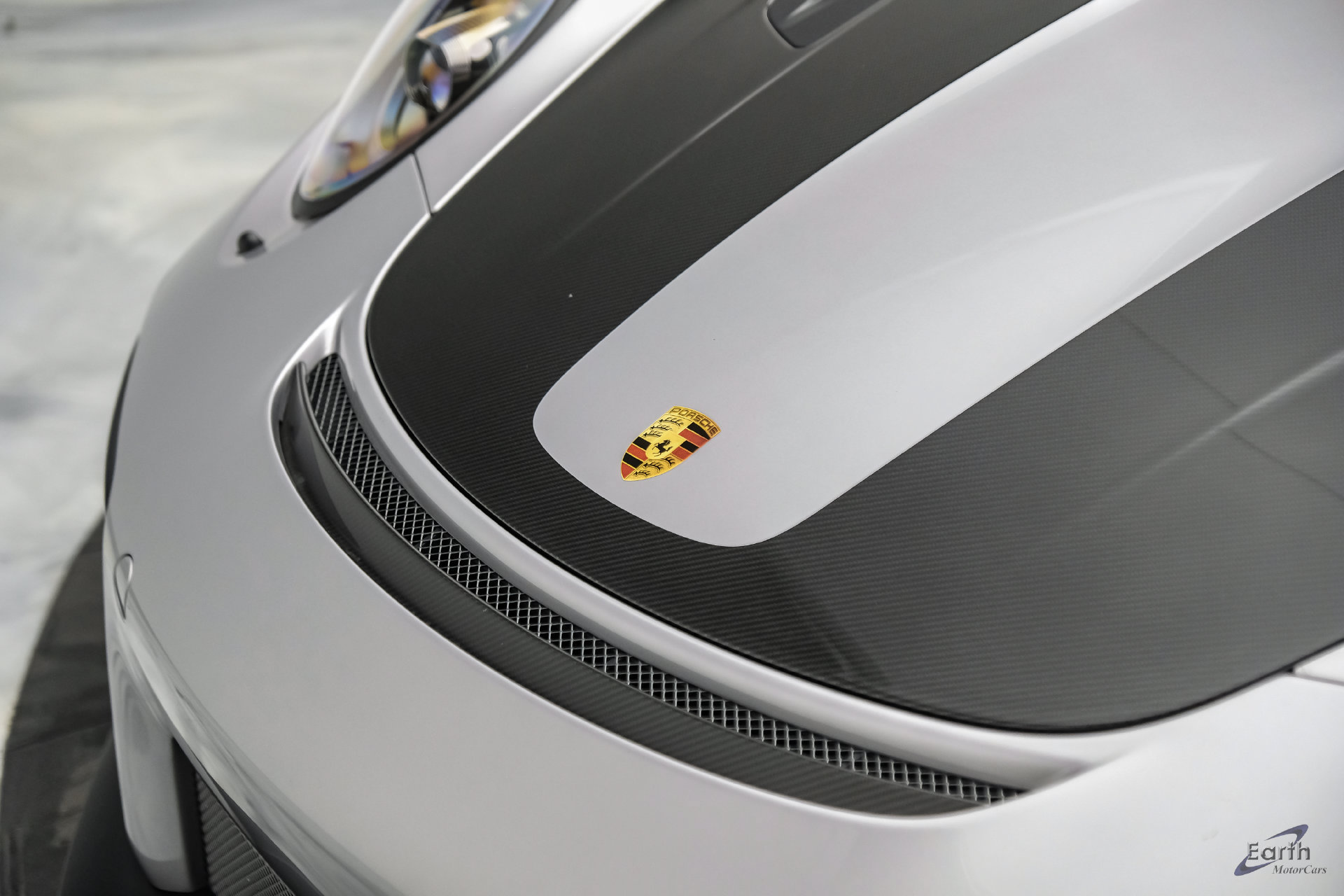 Used 2018 Porsche 911 GT2 RS RWD image 39
