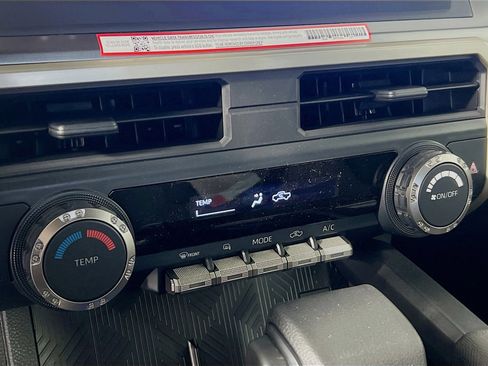 Used 2025 Toyota Tacoma SR5 RWD image 27