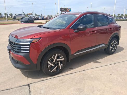 New 2026 Nissan Kicks SV w/ SV Premium Package FWD image 2