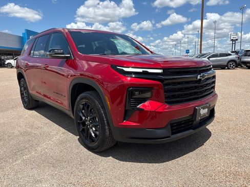 New 2026 Chevrolet Traverse LT w/ Midnight/Sport Edition FWD image 8
