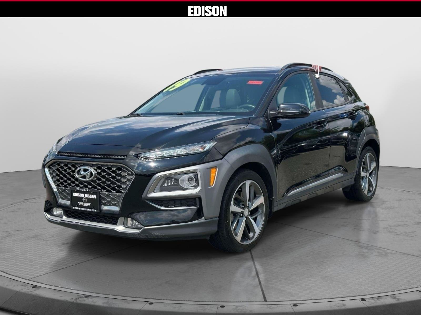 Used 2019 Hyundai Kona Limited w/ Cargo Package AWD/4WD image 2