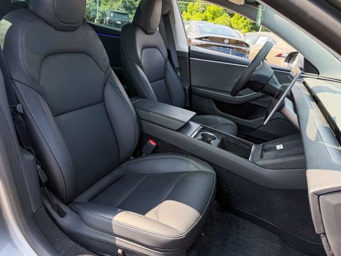 Used 2025 Tesla Model 3 RWD image 8
