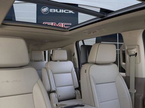 New 2026 GMC Yukon XL Denali w/ Denali Reserve Package image 24