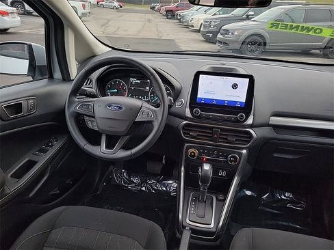 Used 2020 Ford EcoSport SE image 9