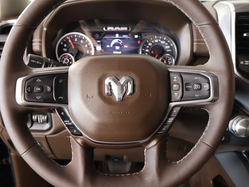 Used 2026 RAM 1500 Laramie AWD/4WD image 3