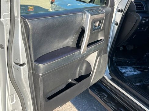 Used 2020 Toyota 4Runner SR5 image 12