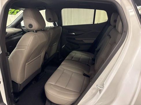 Used 2025 Buick Envista Avenir image 27