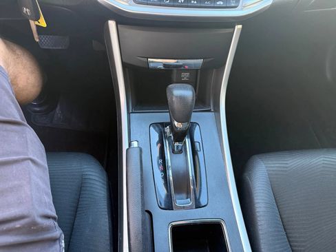 Used 2015 Honda Accord LX image 16