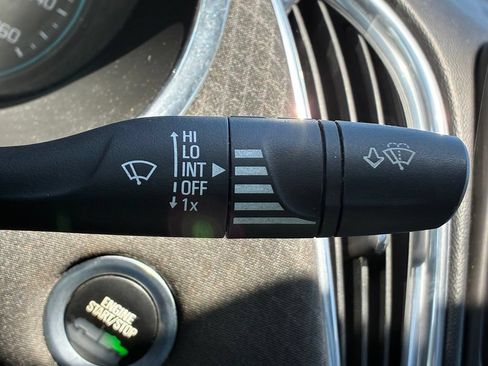 Used 2016 Chevrolet Malibu LT FWD image 39