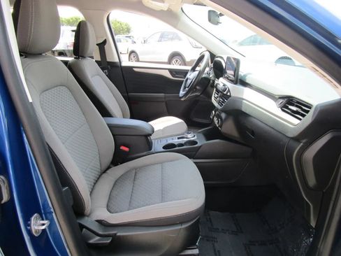 Used 2022 Ford Escape SE w/ Convenience Package AWD/4WD image 18