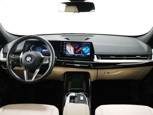 Used 2023 BMW X1 xDrive28i w/ Convenience Package AWD/4WD image 8