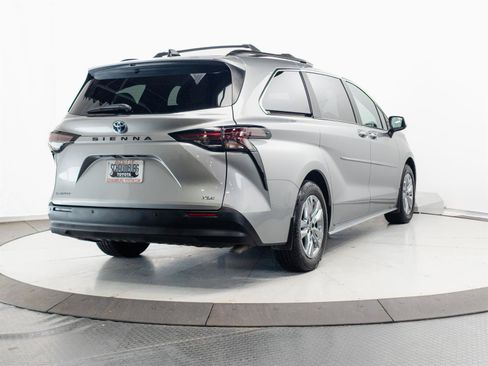 Certified 2025 Toyota Sienna XLE w/ XLE Plus Package AWD/4WD image 13