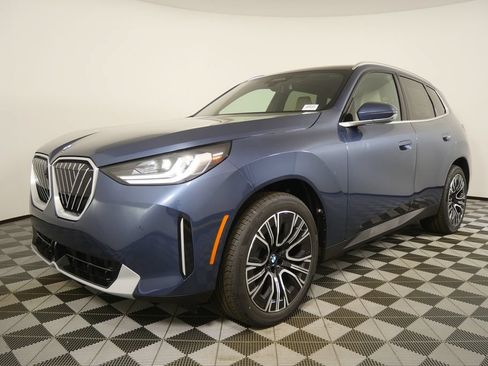 Used 2026 BMW X3 xDrive30i w/ Premium Package AWD/4WD image 7