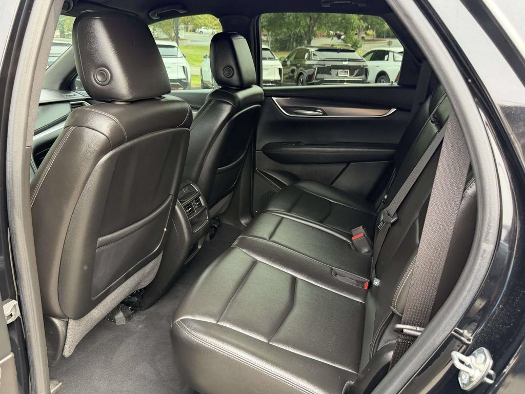 Certified 2024 Cadillac XT5 Luxury FWD image 13
