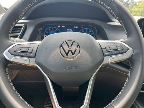 New 2026 Volkswagen Atlas Cross Sport SEL AWD/4WD image 25