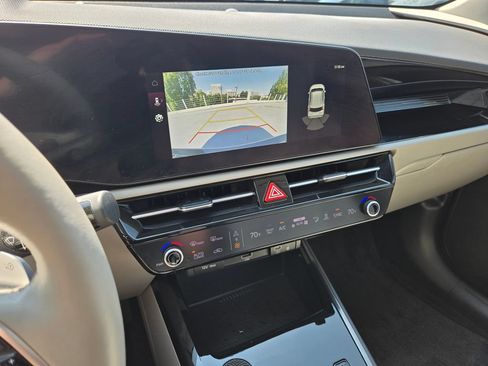 Used 2023 Kia Niro Wind w/ Wind Preserve Package FWD image 25