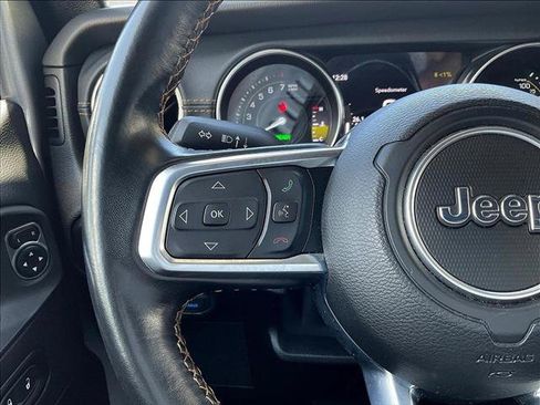 Used 2021 Jeep Wrangler Unlimited Sahara AWD/4WD image 19