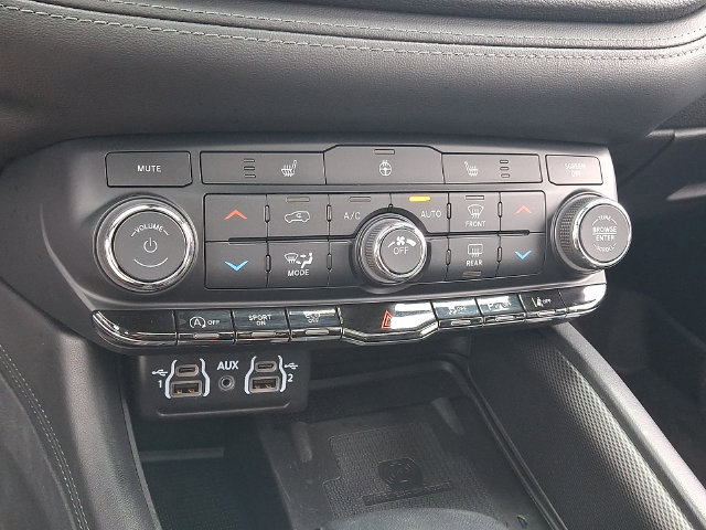 Used 2022 Dodge Durango GT AWD/4WD image 16