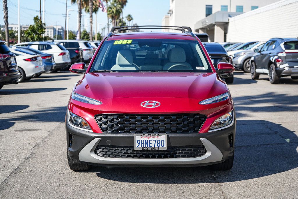 Used 2023 Hyundai Kona SEL AWD/4WD image 2