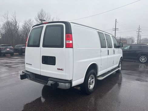 Used 2024 GMC Savana 2500 w/ Driver Convenience Package image 6