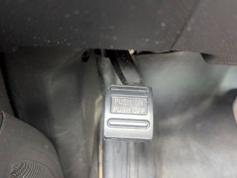 Used 2017 Chevrolet Silverado 2500 W/T image 29