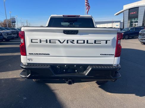 Used 2025 Chevrolet Silverado 1500 Custom Trail Boss w/ Turbomax Blackout Package image 4