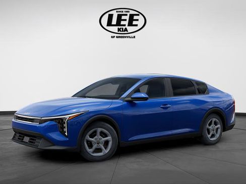 New 2025 Kia K4 LXS image 4