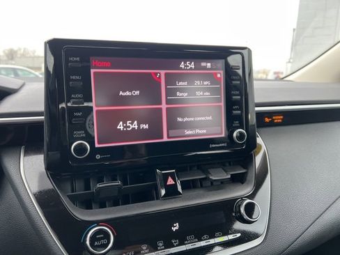 Used 2022 Toyota Corolla LE image 35