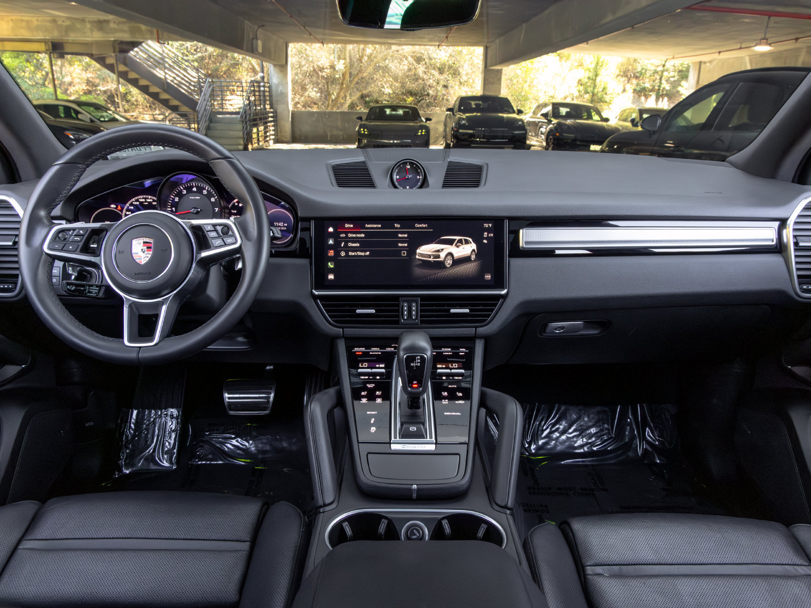 Used 2023 Porsche Cayenne S Platinum AWD/4WD image 42