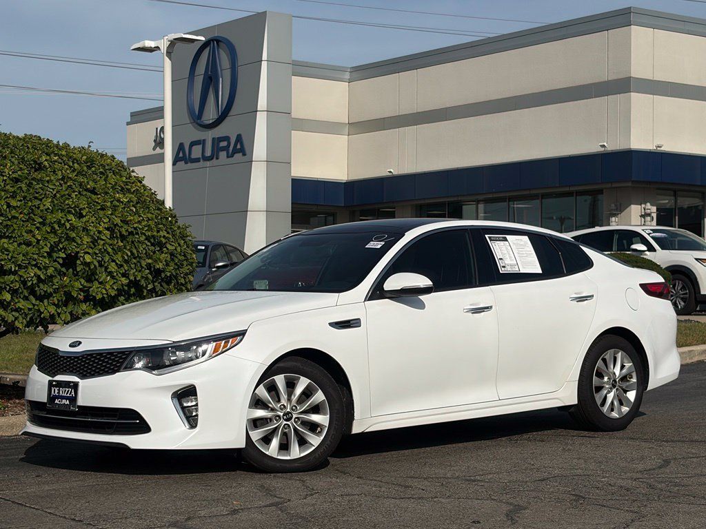 Used 2018 Kia Optima S w/ Panoramic Sunroof Package FWD image 1