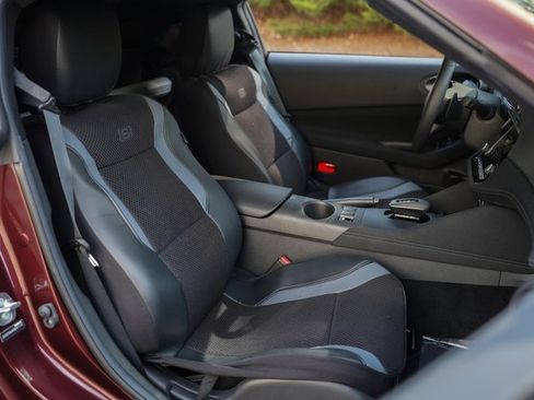 Used 2024 Nissan Z Sport w/ Floor Mat Package image 24