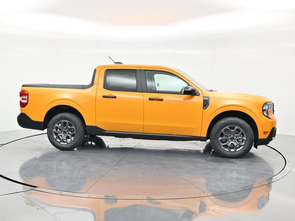 New 2026 Ford Maverick XLT w/ Equipment Group 301A AWD/4WD image 4
