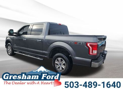 Used 2015 Ford F150 XLT w/ Trailer Tow Package image 3